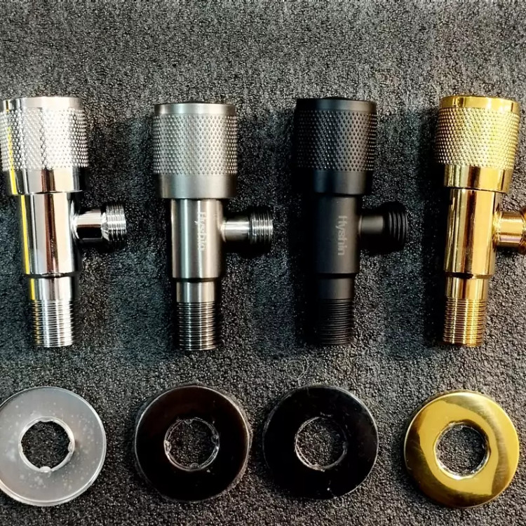 عملکرد دقیق و روان شیر پیسوار در توالت فرنگی