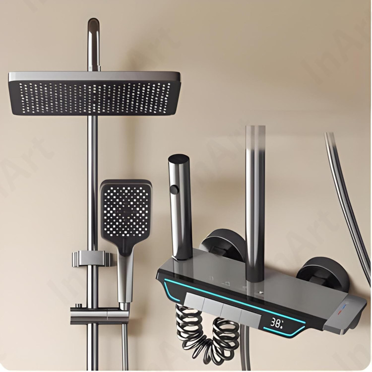 نمای جلوی ZenithFlow با نمایشگر دیجیتال دمای آب