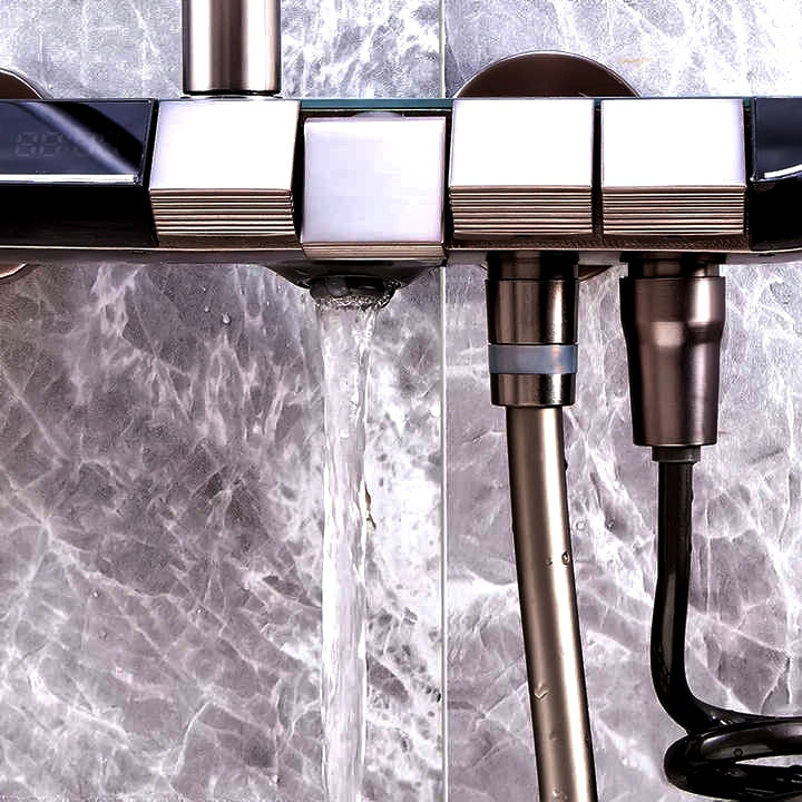 طراحی آبشاری سردوش اصلی با سطح عریض