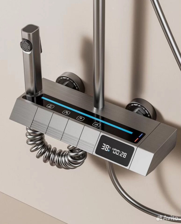 دوش حمام هوشمند با نمایشگر دما