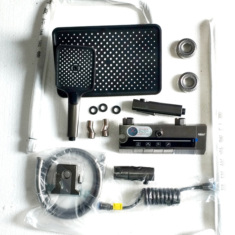 خروجی بارانی نرم و یکنواخت علم دوش درکالان