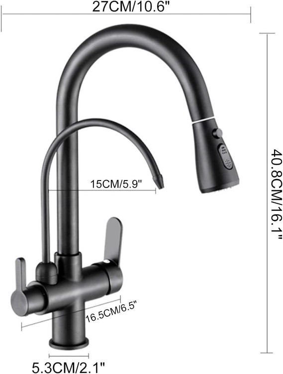 شیر دوکاره اپتیمو با دسته اهرمی براق در نور آشپزخانه