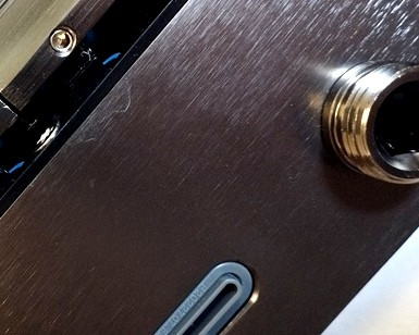 طراحی اقتصادی و مینیمال پنل دوش دیجیتال