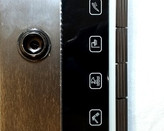 نصب دیواری دوش دیجیتال در حمام متوسط