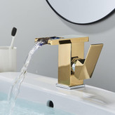 فناوری تغییر رنگ آب در شیر روشویی