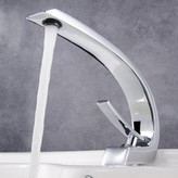 نمای کنار شیر روشویی لوکس Hyshin Arden