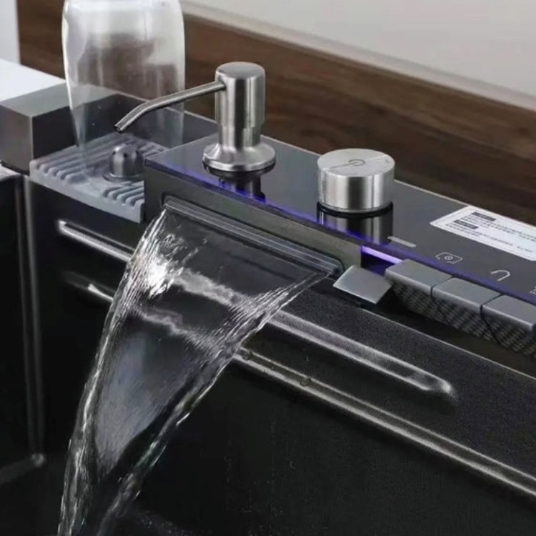 سینک HuaDiao نصب شده در آشپزخانه مدرن با کابینت دودی