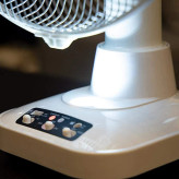 چراغ LED قدرتمند پنکه برای استفاده در شب