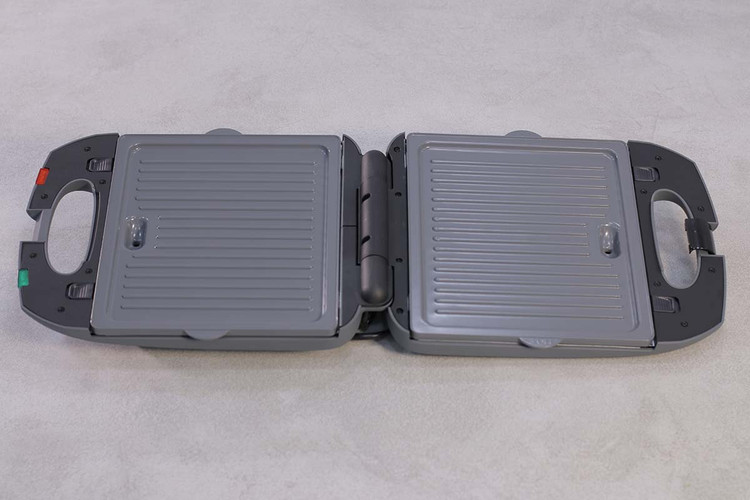 نمای نزدیک صفحات نچسب ساندویچ ساز ZC-8045