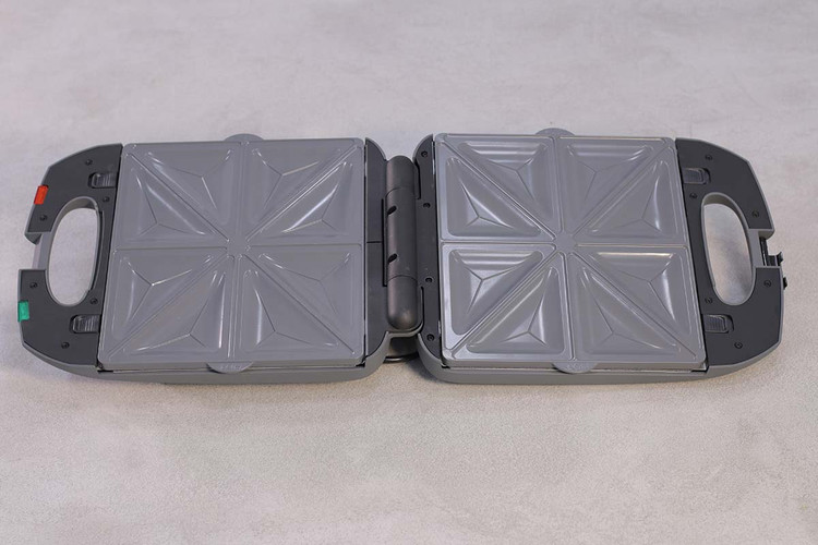 تفاوت صفحات ساندویچ و گریل در مدل ZC-8045