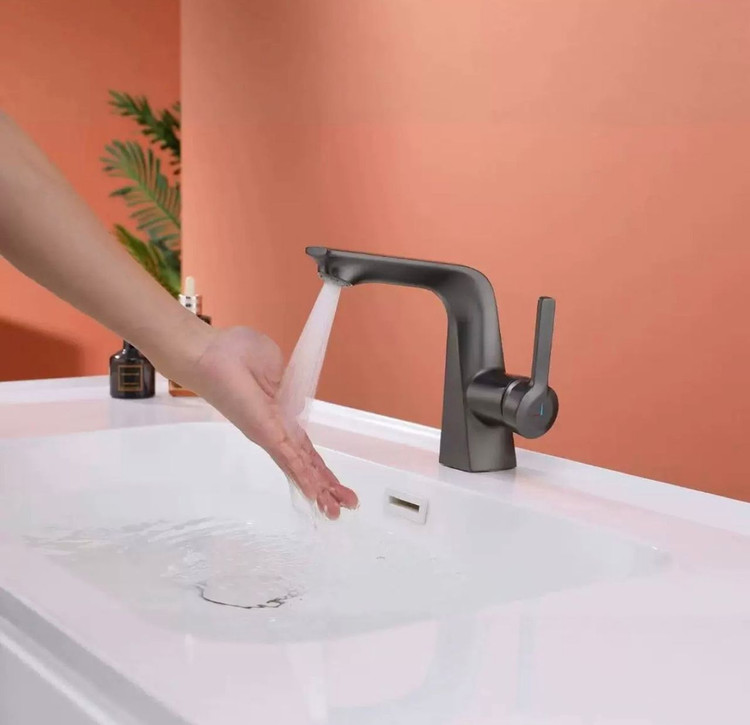 نصب آسان شیر روشویی هایشین